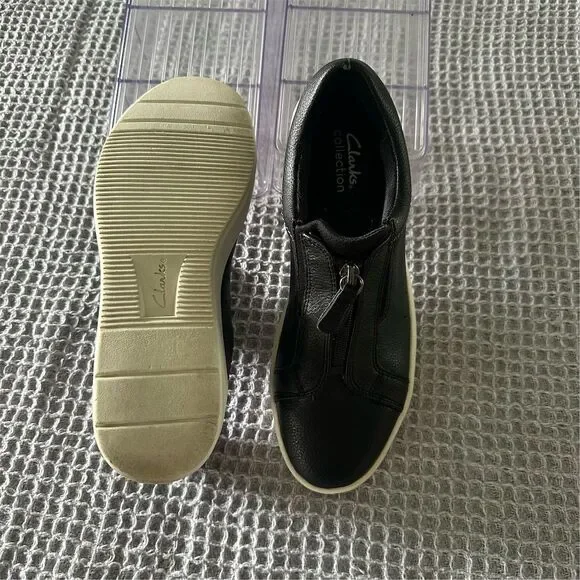 Clarks Women's Layton Rae Black Leather Zip Casual Sneakers‎ - Picture 6 of 7